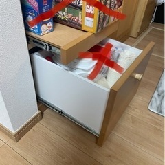 食器棚　2年も使ってません。の画像