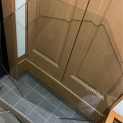 六角形テーブルの画像