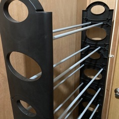 シューズラック スリム 省スペース おしゃれ ブラック 下駄箱 ラック 玄関収納 収納家具 靴収納 靴箱 スチール オープン シンプル モダン シューズラック 10段 ワンルーム ひとり暮らし 一人暮らしの画像