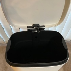 (取引中)ケユカ　keyuca kant ダストボックス　30L ホワイト　ゴミ箱の画像