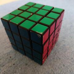 4×4×4 ルービックキューブの画像