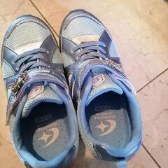 シューズ　ガールズ　21.5cm