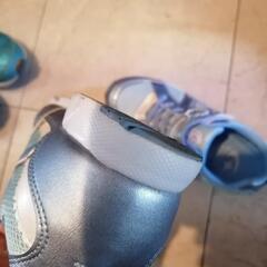 シューズ　ガールズ　21.5cmの画像