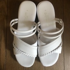 ナースサンダル