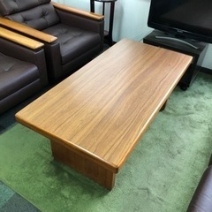 テーブル
