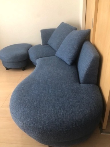 取引中　4人掛けソファ