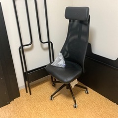 135幅デスク 椅子のセットあげます