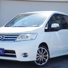 社外AWを履いた素敵なセレナがあらわれた