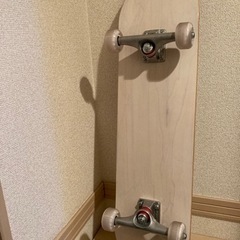 スヌーピーのスケボー　8000円の画像