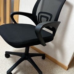 【1年も使用していません】デスクチェア　事務机　ハイバックチェア...