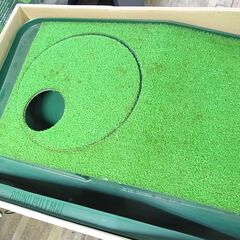 セール中につき、通常特価2,398円より半額の1,199円!　ラウンドマット プロ　SP-025　38×235　ソーコー株式会社　パターマット　パッティングマット　ゴルフ練習　の画像