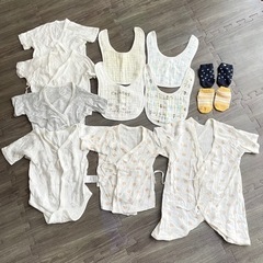 ベビー肌着類12点まとめ売り 50 60サイズ スタイ 靴下