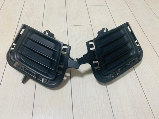 トヨタアクア　フォグランプカバー左右セット　NHP10