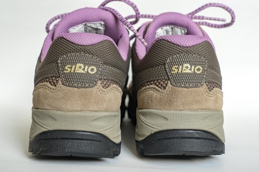 美品 SIRIO ローカット トレッキングシューズ ゴアテックス 22.5cm