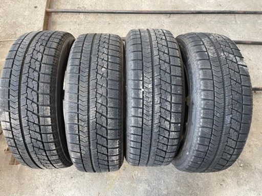 205/60R 16 BRIDGESTONE BLIZZAK 冬タイヤアルミホイル付き４本セット