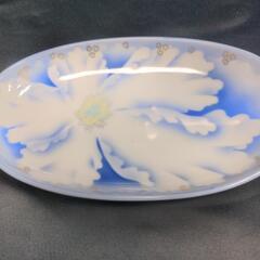 『深川製』有田焼 キレイな花のお皿と湯のみ3つのセットの画像