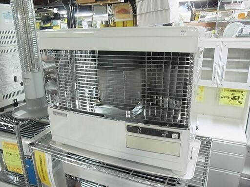 セール中につき、通常特価40,678円より5,000円引きの35,678円!　　SUNPOT　サンポット　煙突式ストーブ　KSH-7010RC　2016年製　半密閉式石油ストーブ　強制通気形　ポット式