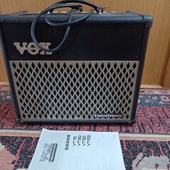 ギターに使うアンプ2つの画像