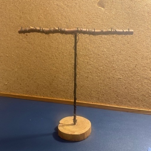 アンティークなアクセサリーホルダー