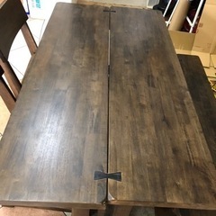 ♦️値下げしました♦️⭐️おすすめ品⭐️食卓テーブル4人掛けセット🌺🌺の画像