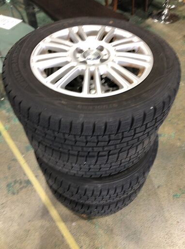 DUNLOPスタッドレス 2016年製 J10025