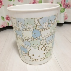 キティちゃんゴミ箱