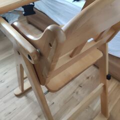 木製　子ども椅子の画像