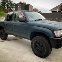 4WD トヨタ ハイラックス ダブルキャブの画像