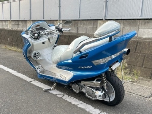 メタリックブルー✖︎ホワイト‼︎ 【YAMAHA マジェスティ】スピーカー４発‼︎