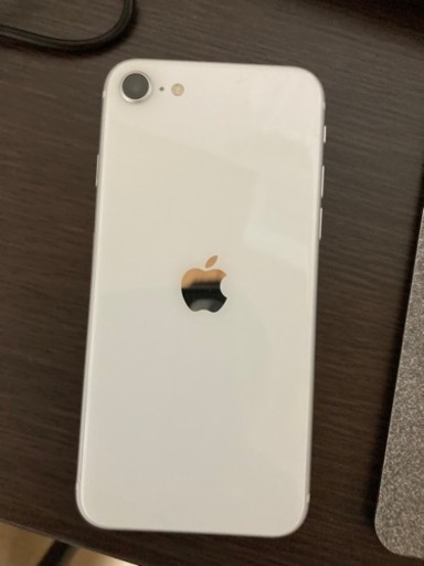 iPhone SE 第二世代　画面割れ　ジャンク
