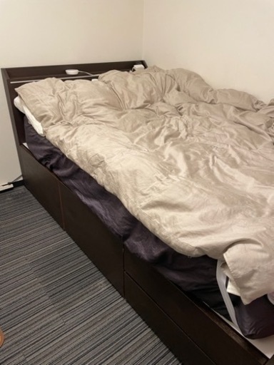 ニトリ(収納付きセミダブルベッド）