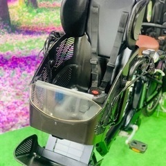 4418 🆕🔋新品長生き8.9A 🆕🛞新品日本製タイヤ　🚲子供乗せ電動自転車　🌟ヤマハの画像