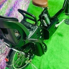 4418 🆕🔋新品長生き8.9A 🆕🛞新品日本製タイヤ　🚲子供乗せ電動自転車　🌟ヤマハの画像