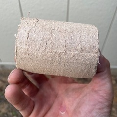 再掲載　もらって下さい　木粉圧縮材