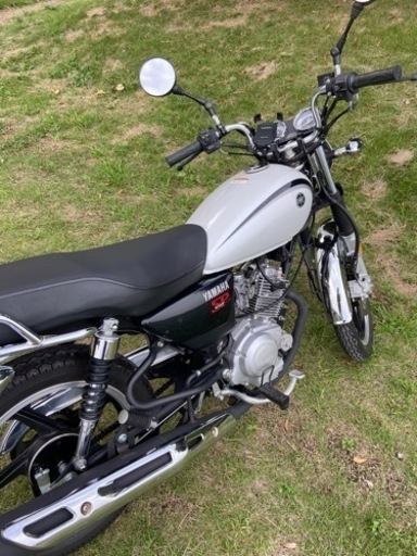 ヤマハＹＢ125ＳＰ　　125cc    ホワイト