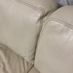 皮のソファー　白　3人掛け　無料　10/11までに取りにこられる方限定です！の画像