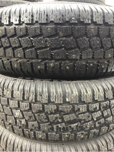 225/60R16 スパイクタイヤ 4本セット