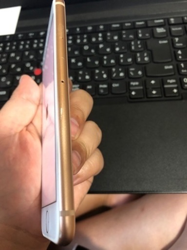 iPhone8 256GB ゴールド SIMフリー 値下げしました