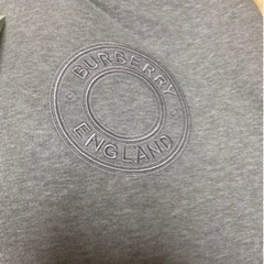 【大幅値下げ】BURBERRY ENGLAND パーカー グレー Mサイズの画像