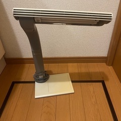 【購入者様決定】デスク　ライト　蛍光灯スタンドの画像