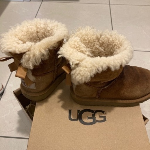 ugg ムートンブーツ　アグ