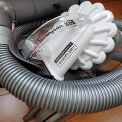 付属品あり/dyson/dc22/ダイソン/掃除機の画像