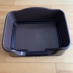 ステップ壁付きペットトイレトレー