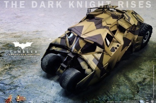バットマン　タンブラーカモフラージュ　1/6 Hot Toys