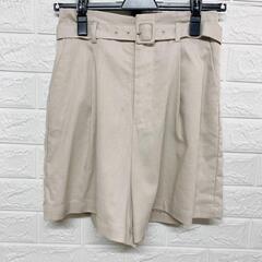 [新品] ベルト付きショートパンツ ベージュショートパンツ　ショ...