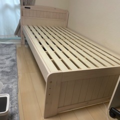シングルベッド2口コンセント付きの画像