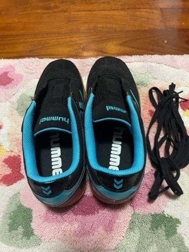 hummel  23センチ　体育館シューズ　お値下げ