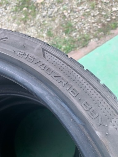 215/40R18 中古タイヤ4本セット　10,000円