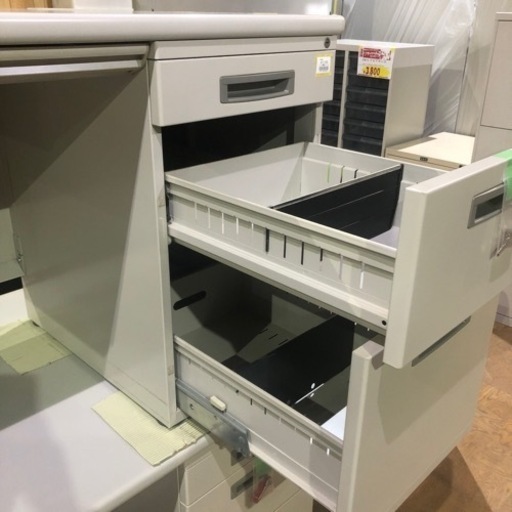 A-908⭐︎片袖机　カギ付き　1台12800円❗️