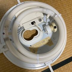 《無料で差し上げます》照明器具